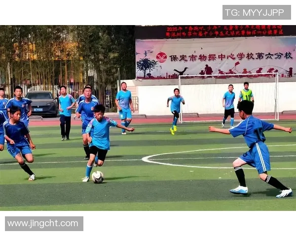 刘芳独家分享足球心得与技巧助你提升球技的秘诀与经验